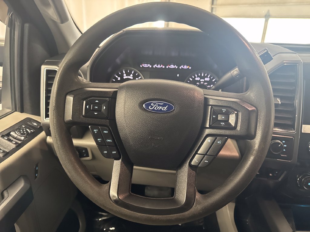 Used 2021 Ford F250 XLT w/ XLT Premium Package AWD/4WD image 14