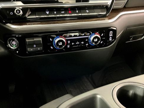 New 2026 GMC Sierra 2500 SLE w/ SLE Value Package; image 7