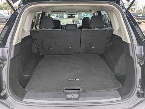 Used 2023 Nissan Rogue SV FWD image 13