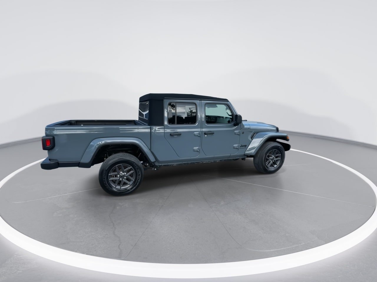 Used 2024 Jeep Gladiator Sport AWD/4WD image 21