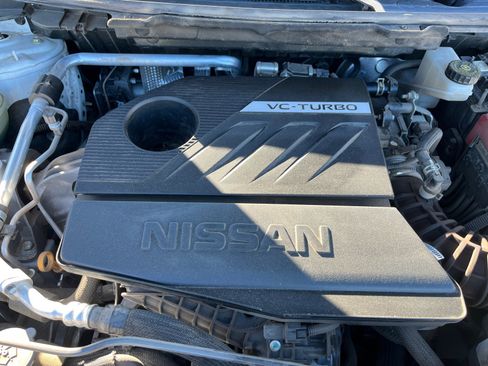 Used 2023 Nissan Rogue SL w/ SL Premium Package image 22