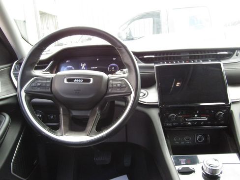 Used 2021 Jeep Grand Cherokee L Limited image 5