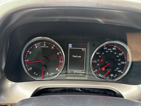 Used 2018 Toyota RAV4 SE w/ Power Extra Value Package image 26