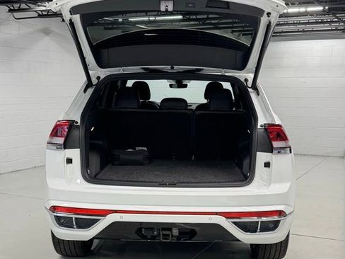 Used 2021 Volkswagen Atlas Cross Sport SEL R-Line image 9