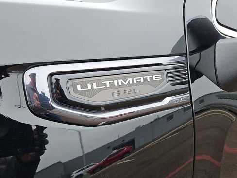 Used 2023 GMC Sierra 1500 Denali Ultimate AWD/4WD image 8