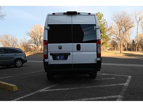 Used 2022 RAM ProMaster 2500 FWD image 7