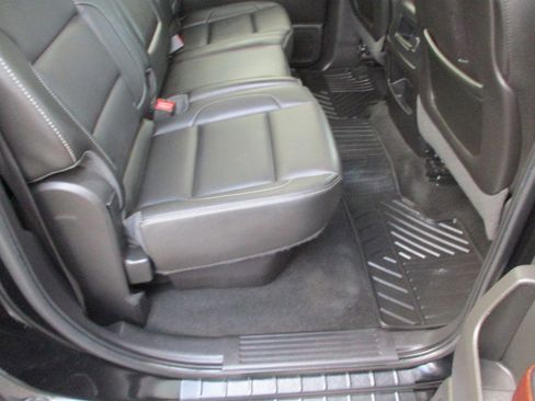 Used 2015 GMC Sierra 1500 SLT w/ SLT Crew Cab Value Package image 24