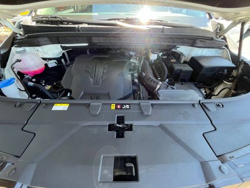 Used 2026 Kia Carnival FWD image 35