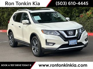 Used 2017 Nissan Rogue SL w/ SL Premium Package video 1