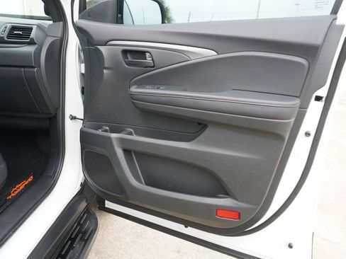 Used 2023 Honda Passport TrailSport image 27