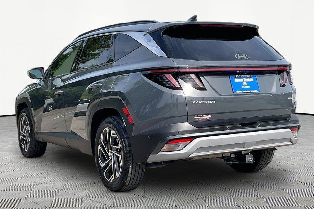 Certified 2025 Hyundai Tucson Limited AWD/4WD image 13