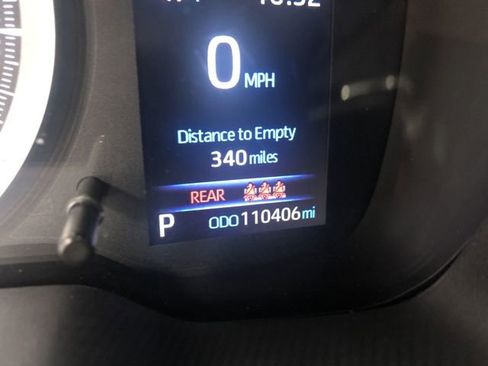 Used 2021 Toyota Corolla LE FWD image 18