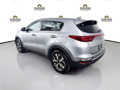 Certified 2022 Kia Sportage LX image 5