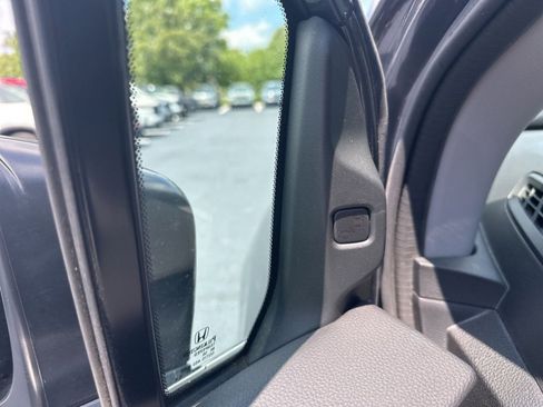 Certified 2023 Honda Odyssey EX image 13