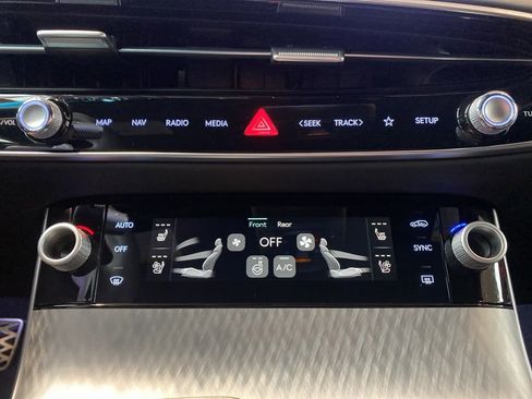 New 2026 Genesis GV70 2.5T Sport Prestige image 19