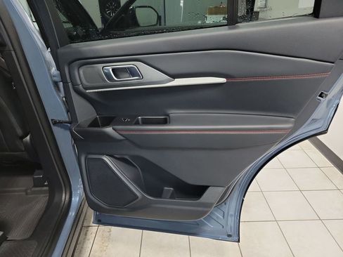 Used 2025 Ford Explorer ST image 26