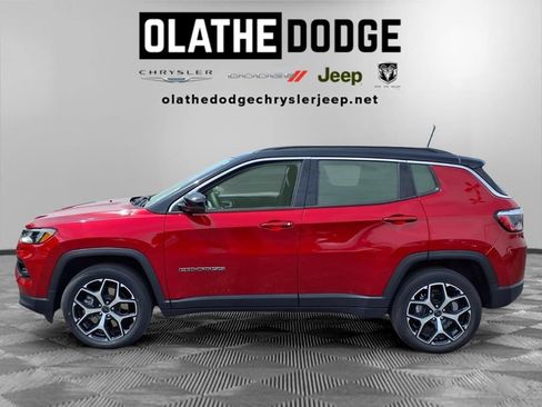 Used 2025 Jeep Compass Limited AWD/4WD image 24