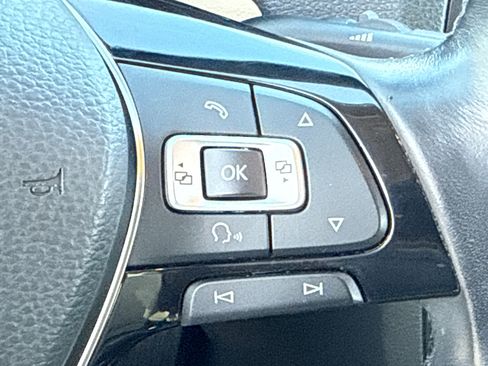 Used 2017 Volkswagen Jetta SE FWD image 30