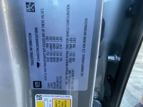 Certified 2024 Chevrolet Tahoe RST image 33