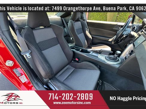 Used 2017 Toyota 86 RWD image 21