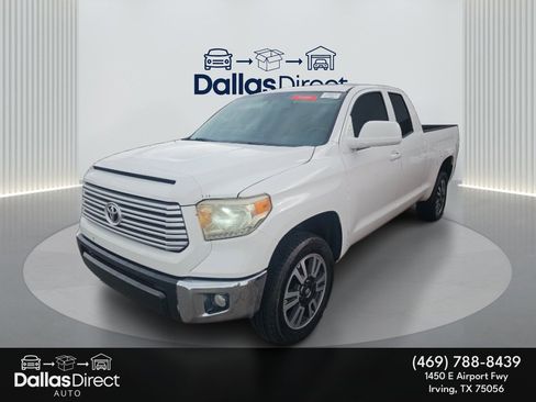 Used 2017 Toyota Tundra SR5 w/ SR5 Upgrade Package image 2