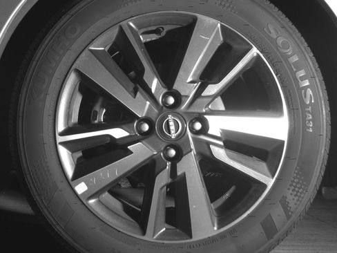 Used 2025 Nissan Versa SV FWD image 12