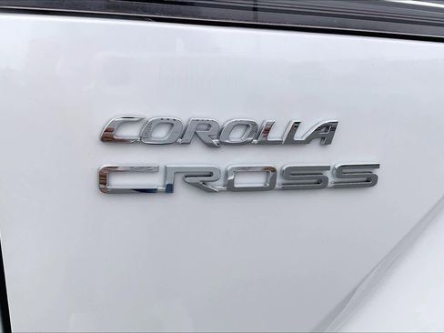 New 2026 Toyota Corolla Cross XLE FWD image 17