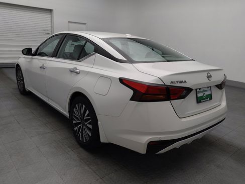 Used 2024 Nissan Altima 2.5 SV FWD image 5