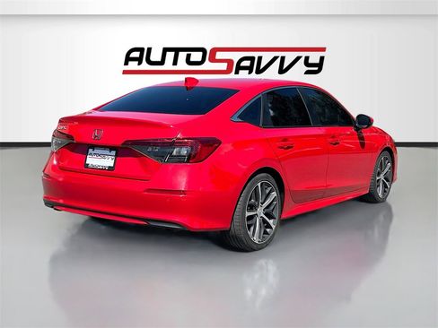 Used 2022 Honda Civic Touring image 7