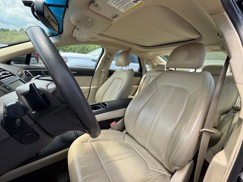 Used 2013 Lincoln MKZ FWD image 14