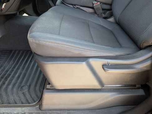 Used 2019 Chevrolet Silverado 1500 Custom w/ Custom Value Package RWD image 18