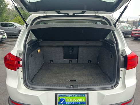 Used 2016 Volkswagen Tiguan S image 24
