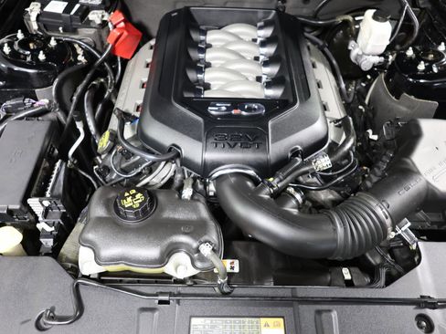 Used 2013 Ford Mustang GT Premium RWD image 26