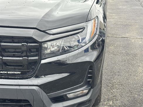 Used 2026 Honda Ridgeline Black Edition image 9