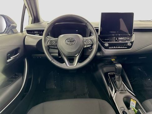 Certified 2025 Toyota Corolla SE w/ SE Premium Package image 21