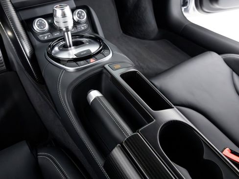 Used 2015 Audi R8 Competition image 23