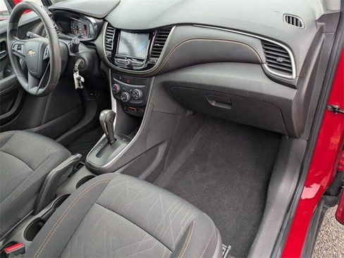 Used 2017 Chevrolet Trax LT image 19