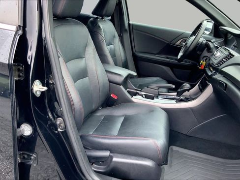 Used 2017 Honda Accord Sport Special Edition image 8