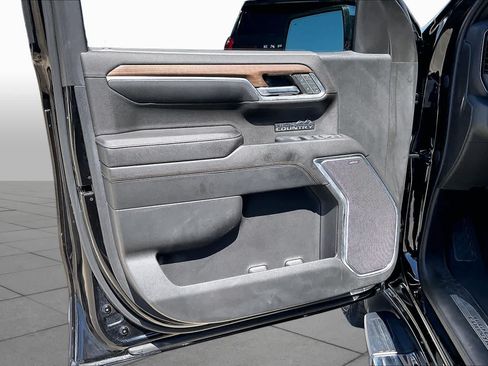 Used 2023 Chevrolet Silverado 1500 High Country w/ Z71 Off-Road Package AWD/4WD image 21