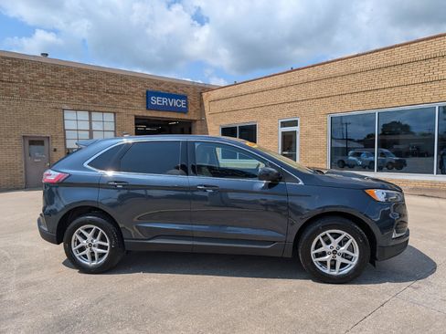 Used 2024 Ford Edge SEL w/ Convenience Package AWD/4WD image 5