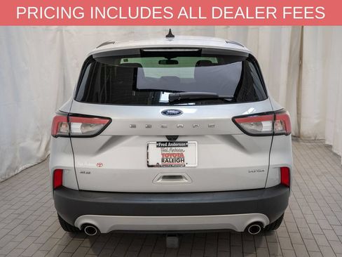 Used 2020 Ford Escape SE AWD/4WD image 4