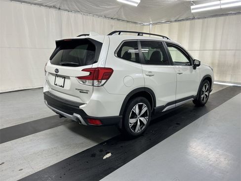 Used 2021 Subaru Forester Touring image 2