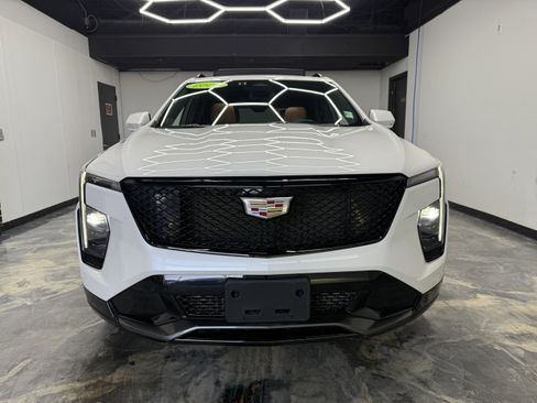 Used 2024 Cadillac XT4 Sport image 7