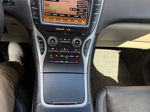 Used 2019 Lincoln Nautilus Reserve AWD/4WD image 24