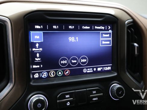 Used 2023 Chevrolet Silverado 3500 High Country w/ LPO, Hitch Package AWD/4WD image 27