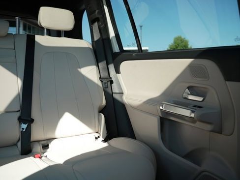 Certified 2026 Mercedes-Benz GLB 250 4MATIC image 35