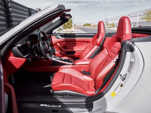 Used 2022 Porsche 911 Turbo S w/ 911 Turbo Sportdesign Package image 30