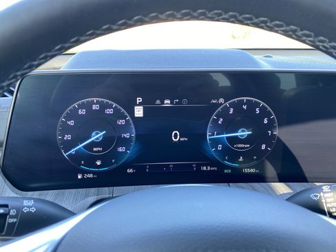 Used 2024 Kia Telluride SX Prestige image 18