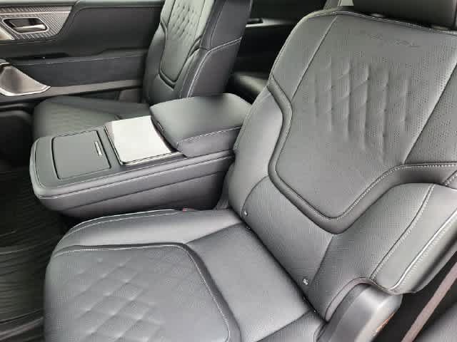 New 2027 INFINITI QX80 Autograph w/ Premium Cargo Package AWD/4WD image 13
