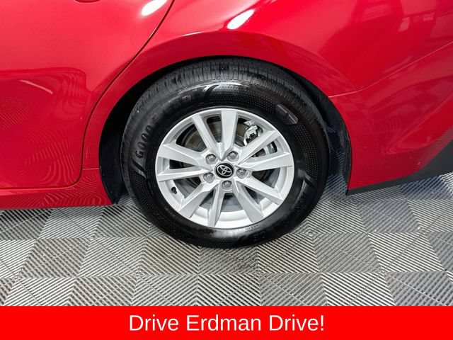 Used 2026 Toyota Camry LE w/ Convenience Package FWD image 4